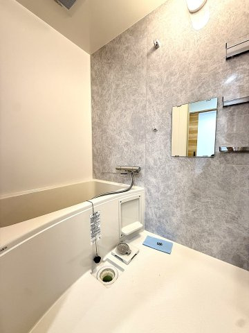南三十二条グランドハイツの浴室