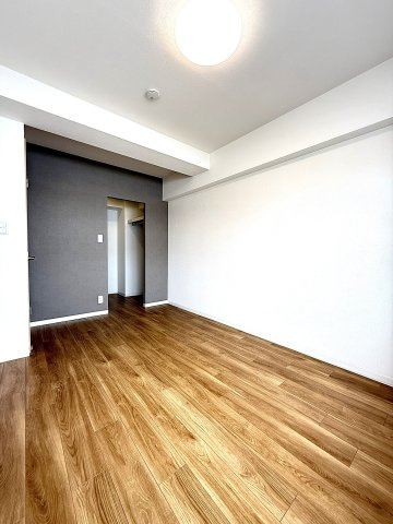 南三十二条グランドハイツの洋室