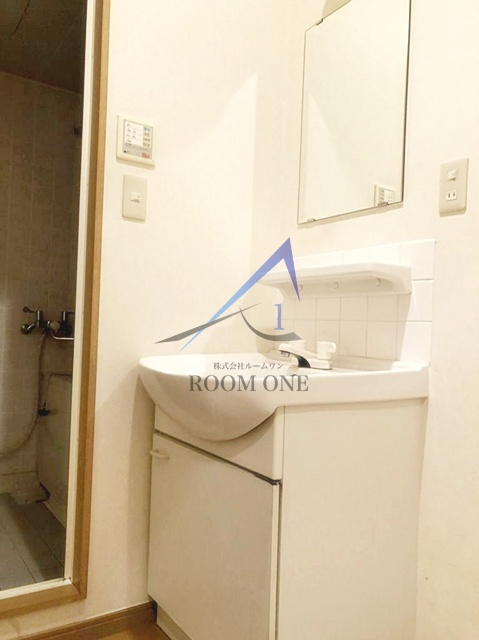 蘭聚瀬田ランジュセタの洗面所|独立洗面台です。