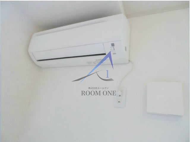 ハーミットクラブハウス白楽ソレイユの設備|エアコン付です。