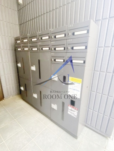 メイプルファーム自由が丘のその他共用部分|集合ポストです。