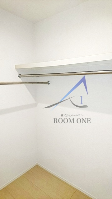 セジュール沼袋の収納|ウォークインクローゼットです。