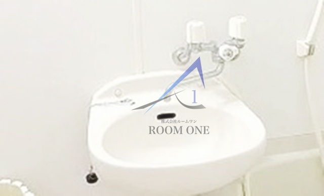 ドルフの洗面所|洗面台です。