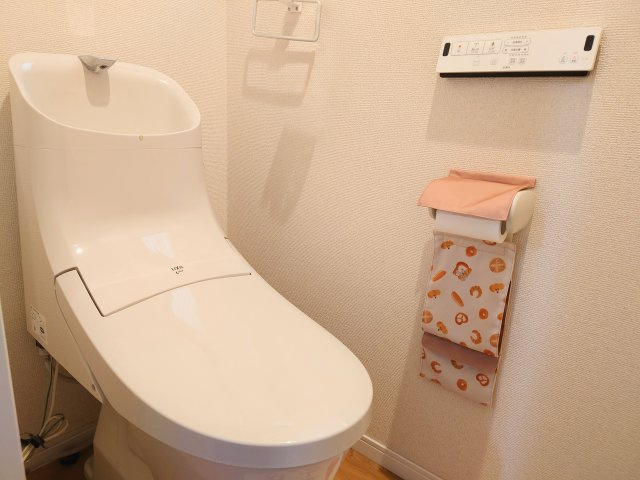 売中古戸建　静岡市清水区大内新田のトイレ|1階トイレです！