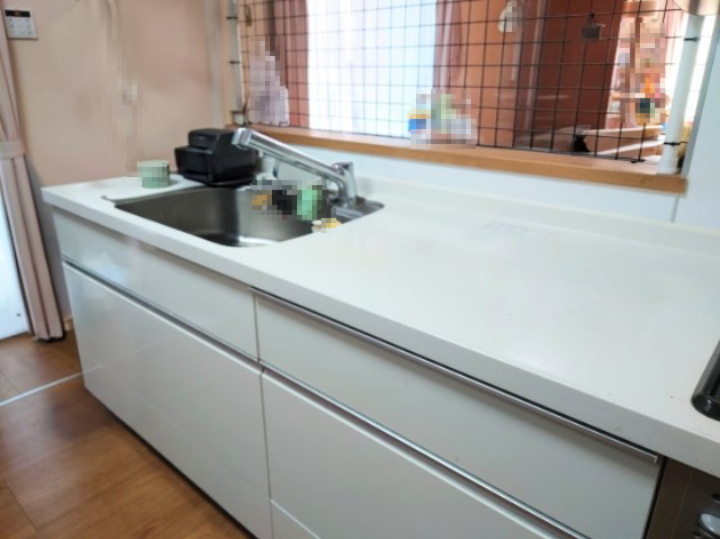 売中古戸建　静岡市清水区大内新田のキッチン|スペースがあるのお子様とお菓子屋料理造りを楽しめそうですね！