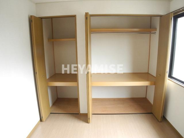 ロイヤルガーデン白岩A棟の収納|※同物件同室タイプの写真でございます※現況を優先します※