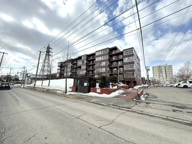 メゾンドルチェ平岸第3