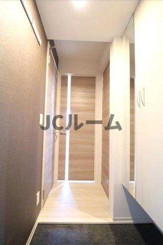 ファースト・ハイツ八幡の玄関