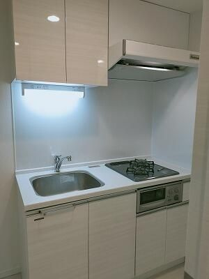 【キッチン】 | クレイシア菊川 | コンパクトなキッチンで掃除もラクラク