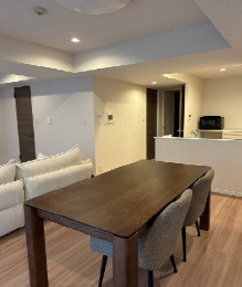 ライオンズステーションプラザ入谷の居間・リビング