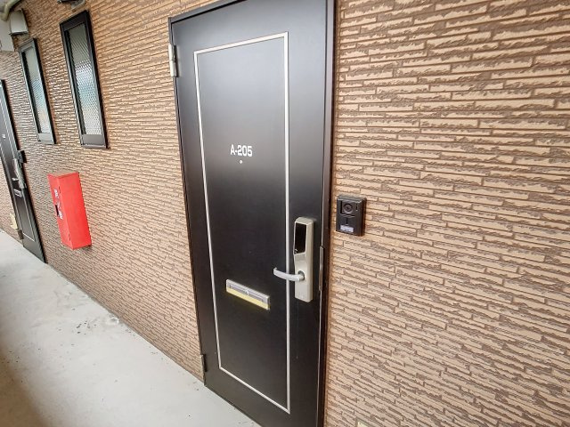 ライクタウン飯田Ａの玄関