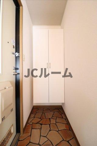 リバービューＢの玄関