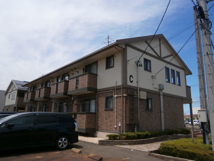 ロイヤルガーデン絆 Cの外観