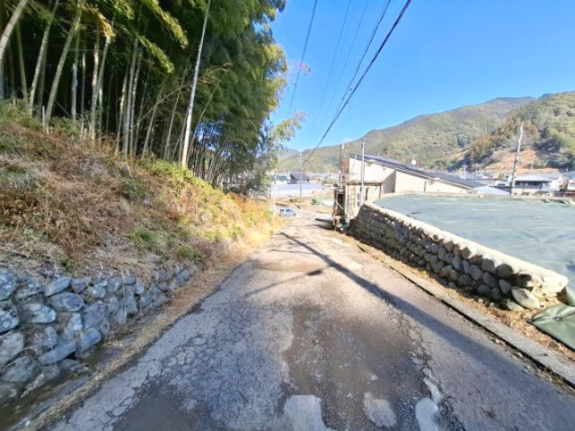売中古戸建　静岡市葵区新間の前面道路含む現地写真