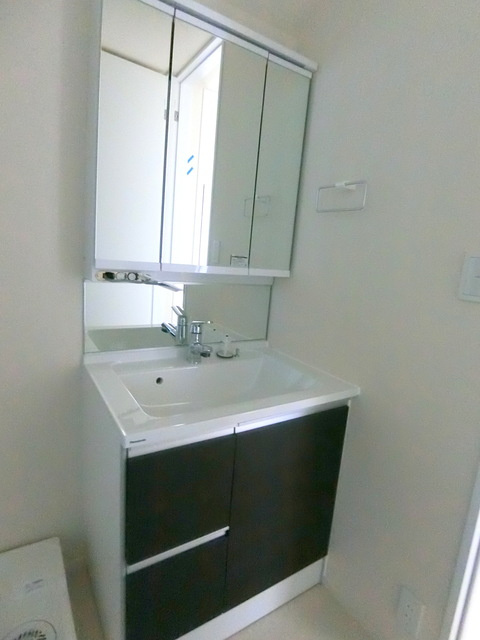 ファマーロの洗面所|★独立洗面台★