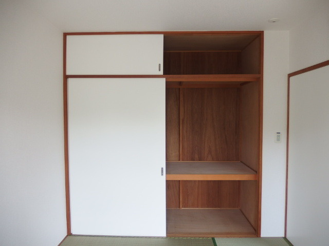 上郷・表ハイツの収納