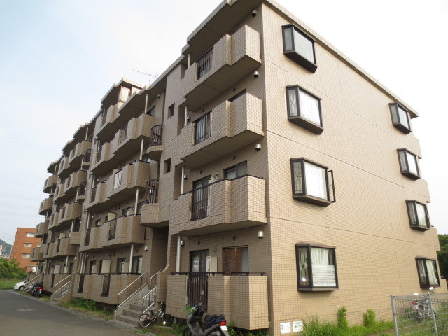 上郷・表ハイツの外観