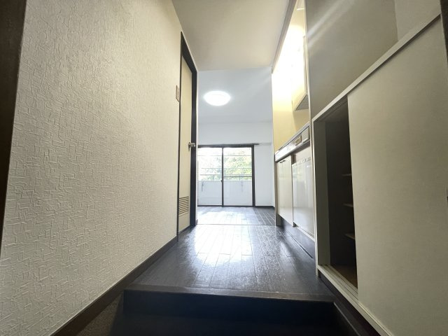 HOUSING１０１のロビー|落ち着いたロビーです