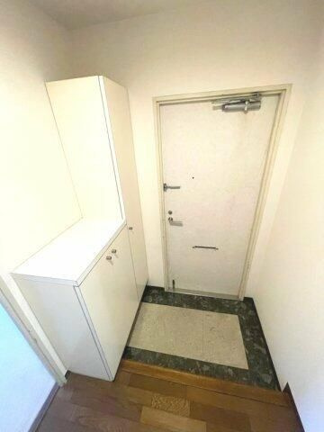 東船橋ガーデニア第３号棟の玄関