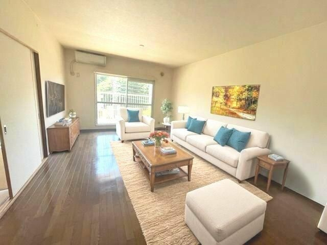 東船橋ガーデニア第３号棟の居間・リビング