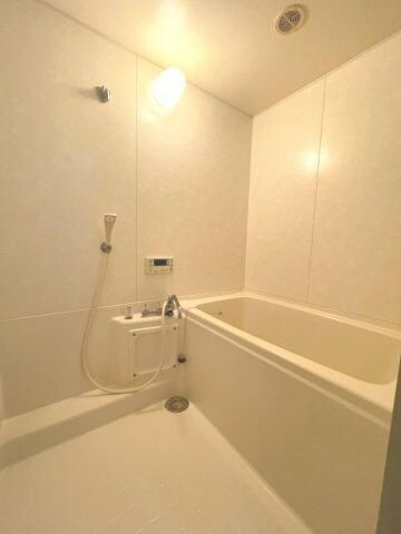 東船橋ガーデニア第３号棟の浴室