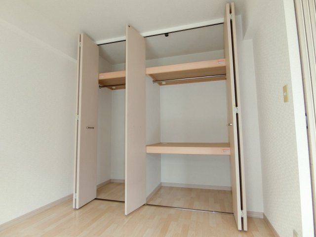 ラフィーネの収納|たっぷりとした収納スペースです