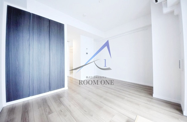 S-RESIDENCE日本橋馬喰町の居間・リビング|洋室のお部屋です。