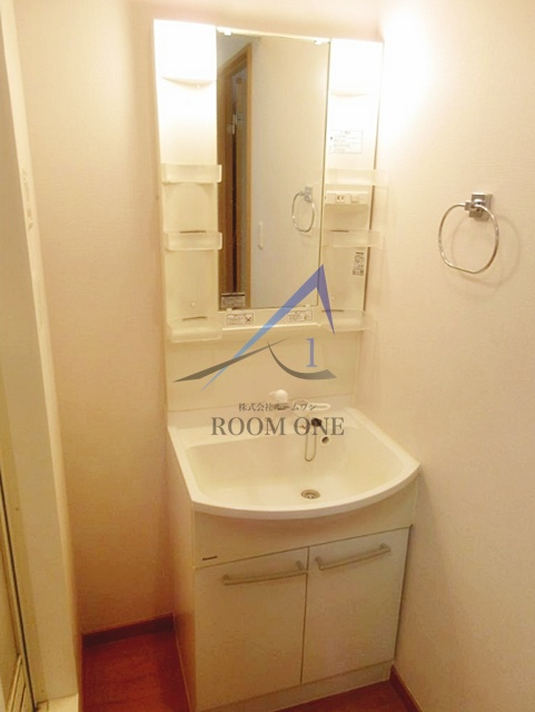 エトワールの洗面所|独立洗面台です。