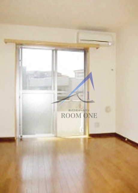 Ｓｕｐｒｅｍｅ　Ｈｉｌｌｓの居間・リビング|洋室のお部屋です。