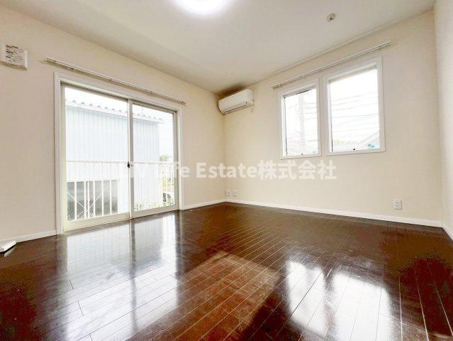 レ・ボザールの居間・リビング