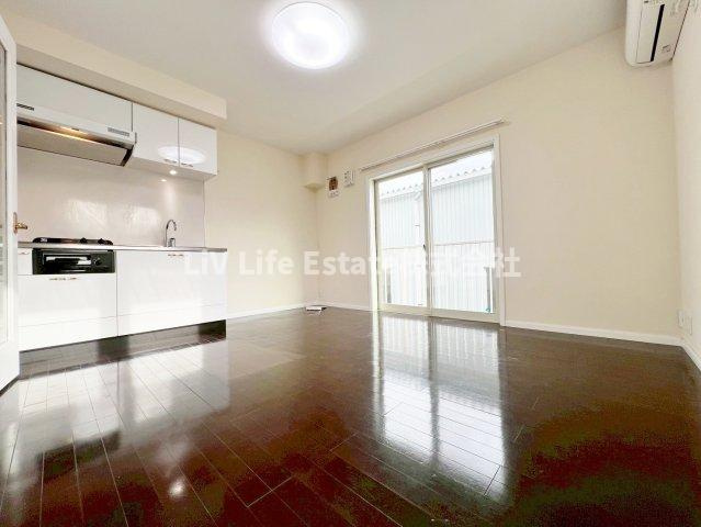 レ・ボザールの居間・リビング