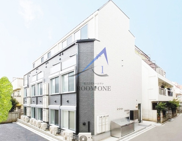 ジリオロッソ東新宿