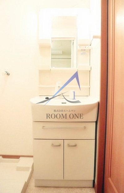 アヴニールの洗面所|洗面台です。