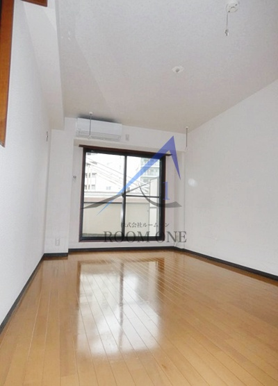 パサニアガーデン椎名町の居間・リビング|洋室のお部屋です。