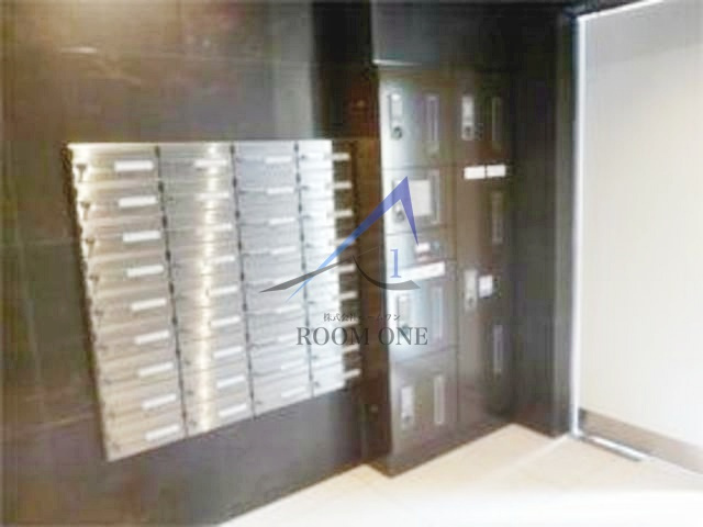 メイクスデザイン 板橋本町のその他共用部分|集合ポストと宅配ボックスです。