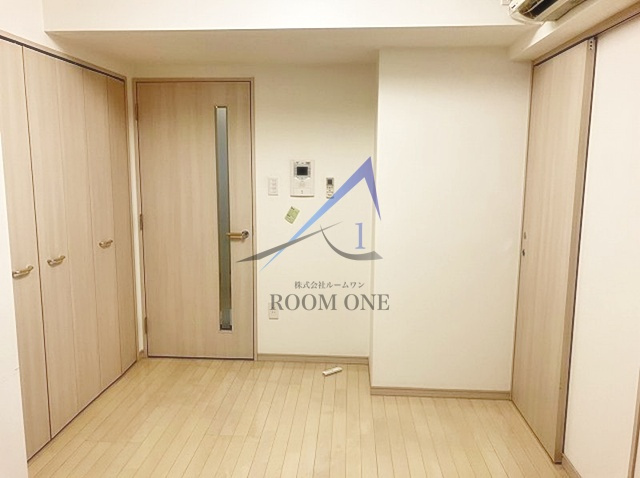 アイル日暮里弐番館の居間・リビング|洋室のお部屋です。