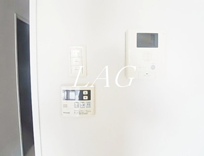 【セキュリティ】 | ウィステリア西新井 | モニター付きインターホンです。