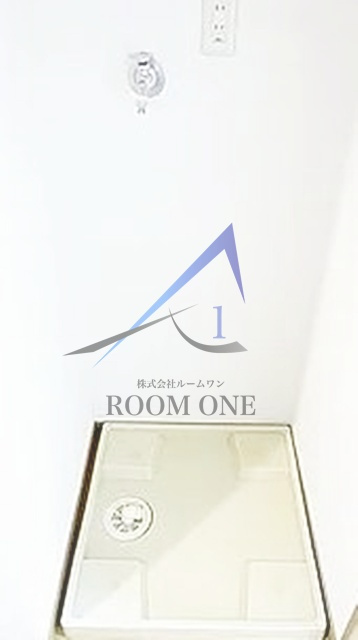 プレール新宿余丁町の設備|洗濯機置き場です。