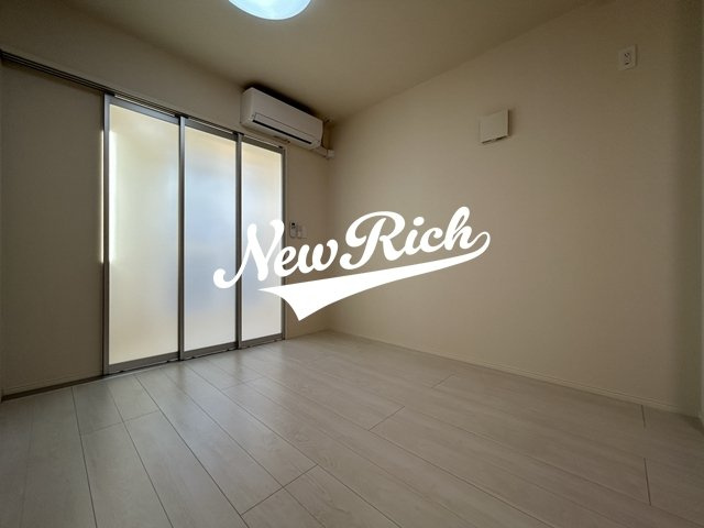 北群馬郡吉岡町大字大久保のアパートのバルコニー