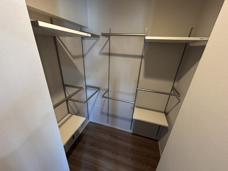 ルフォンプログレ上野御徒町の収納|ウォークインクローゼット