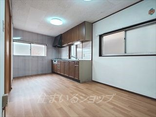 広島市安佐北区小河原町の一戸建ての居間・リビング