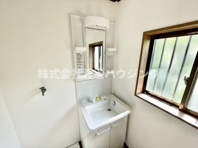 稲田本町2丁目貸家の洗面所