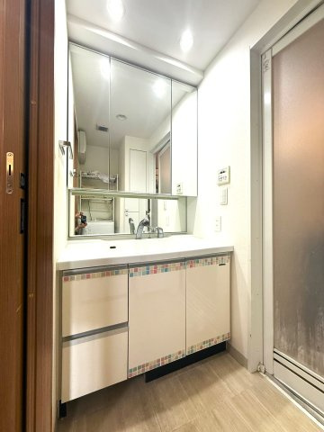 リコテラスTXの独立洗面台|洗面化粧台