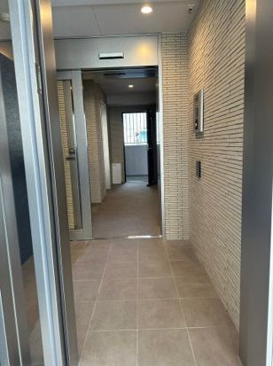 クレヴァンス両国SOUTHのエントランス