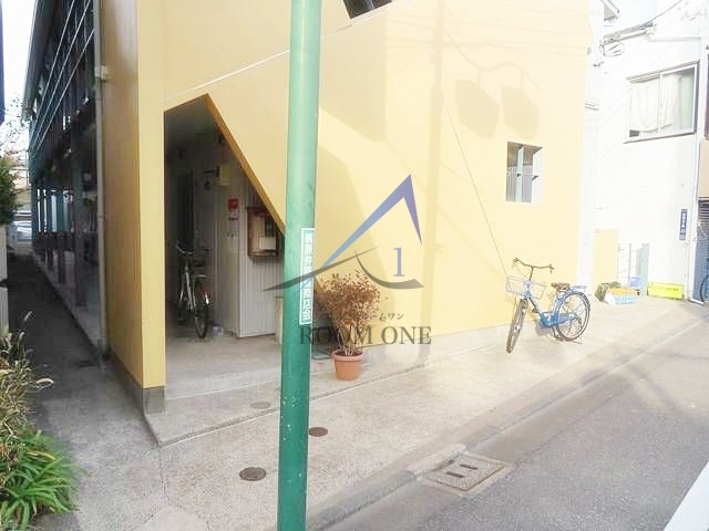 シェ・オークルのエントランス|エントランスです。