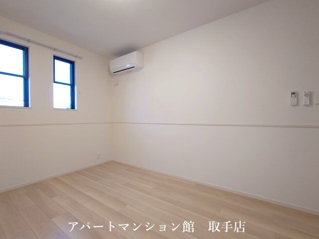 カルムの洋室