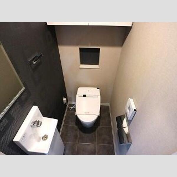 プレミアム菱屋西のトイレ