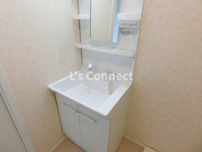 【洗面所】 | Ｋ’ｓⅡ | 朝の支度もスムーズな独立洗面台。