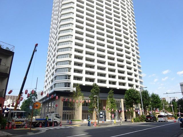 ザ・パークハウス西新宿タワー60の外観
