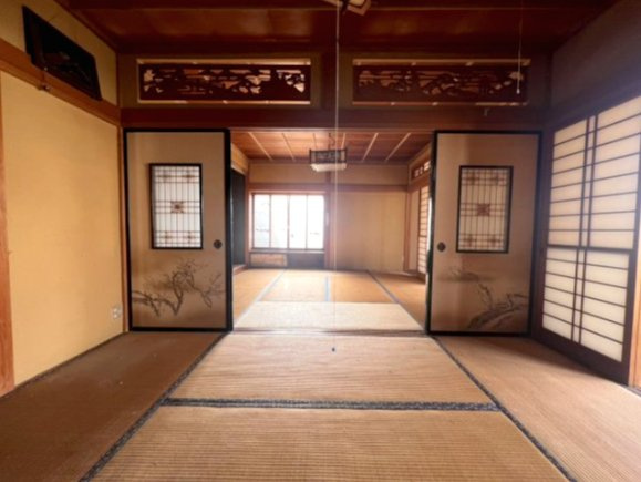 重厚な純和風邸宅｜欄間・床の間・続き間のある本格和室住宅の和室